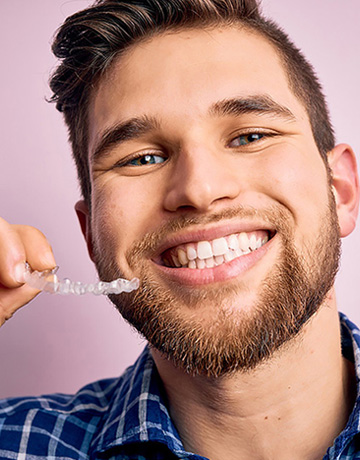 Invisalign & Clear Aligners